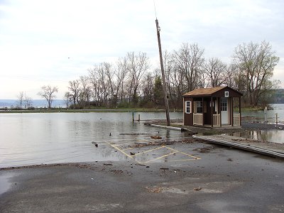 cayugaflood_boatlaunch