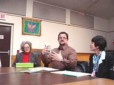 (Left to right) Kathy Miller, George Ferrari, Mariette Geldenhuys comfound_millerferrarieldenhuys
