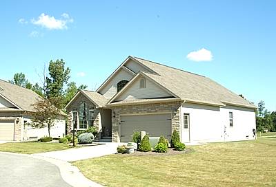 Patio homes such as this could be part of the Lansing Town Center. (Picture courtesy of Kathy Miller) tc_calimar_patiohome