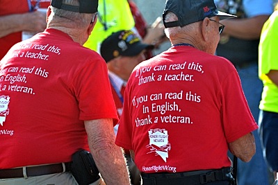 Veterans wore red T-shirts and came from all over the United States (Photo by Grey Larison) honorflight_english400
