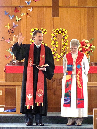 Bishop Mark Webb and Pastor Jane Sautter lumc_bishoppastor