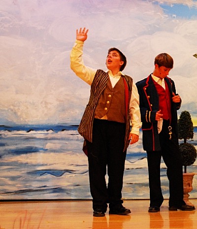 muchado 0428cropped