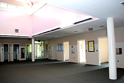 A large common room is a feature in each of the three 'pods' gs_pod400