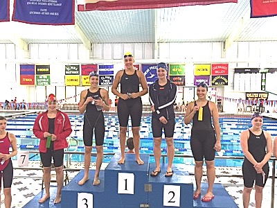 swimi43 200IMPodiumAdeleFerris1