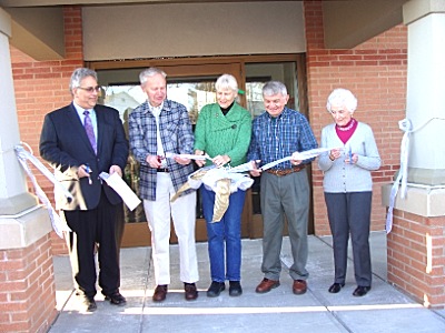 Left to right: Vince Nicotra, Donald Hartill, Lynn leopold, Mario Tomei, Anne Furry vh_ribbon400