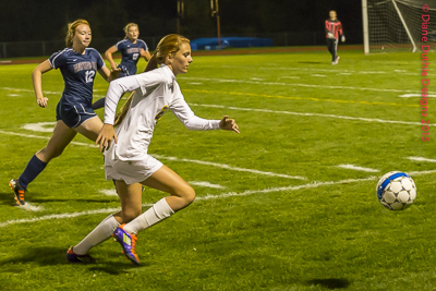 duthie 10 02 15 LansingHS vs WGlen V Girls Soccer W6 1 LSTAR 20151008 87U9719