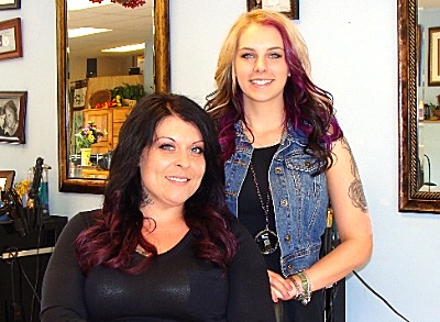 Lindsay Crampton (left) and Katelyn Johnson ld lindsaycaitlyn