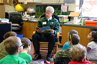 Dan Brown, Executive Director of Franziska Racker Centers, reads to TST BOCES Exceptional Education students during class. boces authorstea