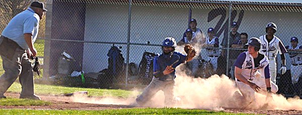 Garrett Bell. Photo by Michelle Eastman baseball bell3