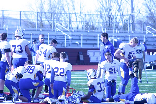 Pregame Instruction football 6205