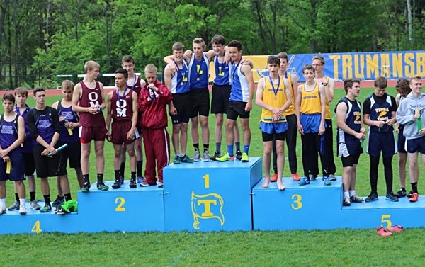 Lansing Boys 4x4 Relay winners. Photo by Margaret Shackell track 2017iac2
