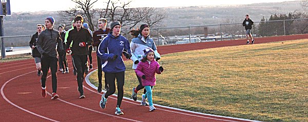 Photo by Steve Kuramoto trackpic2 0406