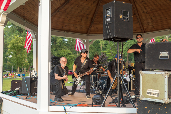 City Limits and The Destination Band at Myers Park - Photos by Diane Duthie