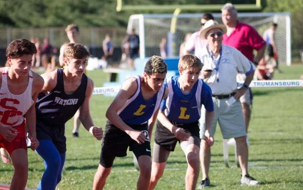 Max Austin and Torsten Gartenberg at start of 800m. Photo courtesy of Tracey Austin trackandfield Max Austin and Torsten Gartenberg at start of 800m