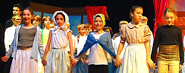 Lansing Middle School's Beauty and the Beast Jr.