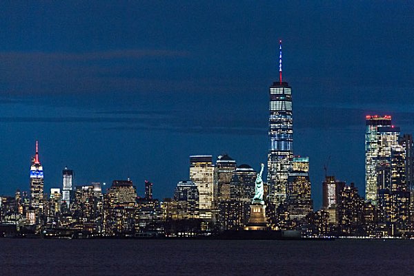 Governor Cuomo directs One World Trade Center to be lit in Solidarity with the people of France and the Catholic Community world trade french colors